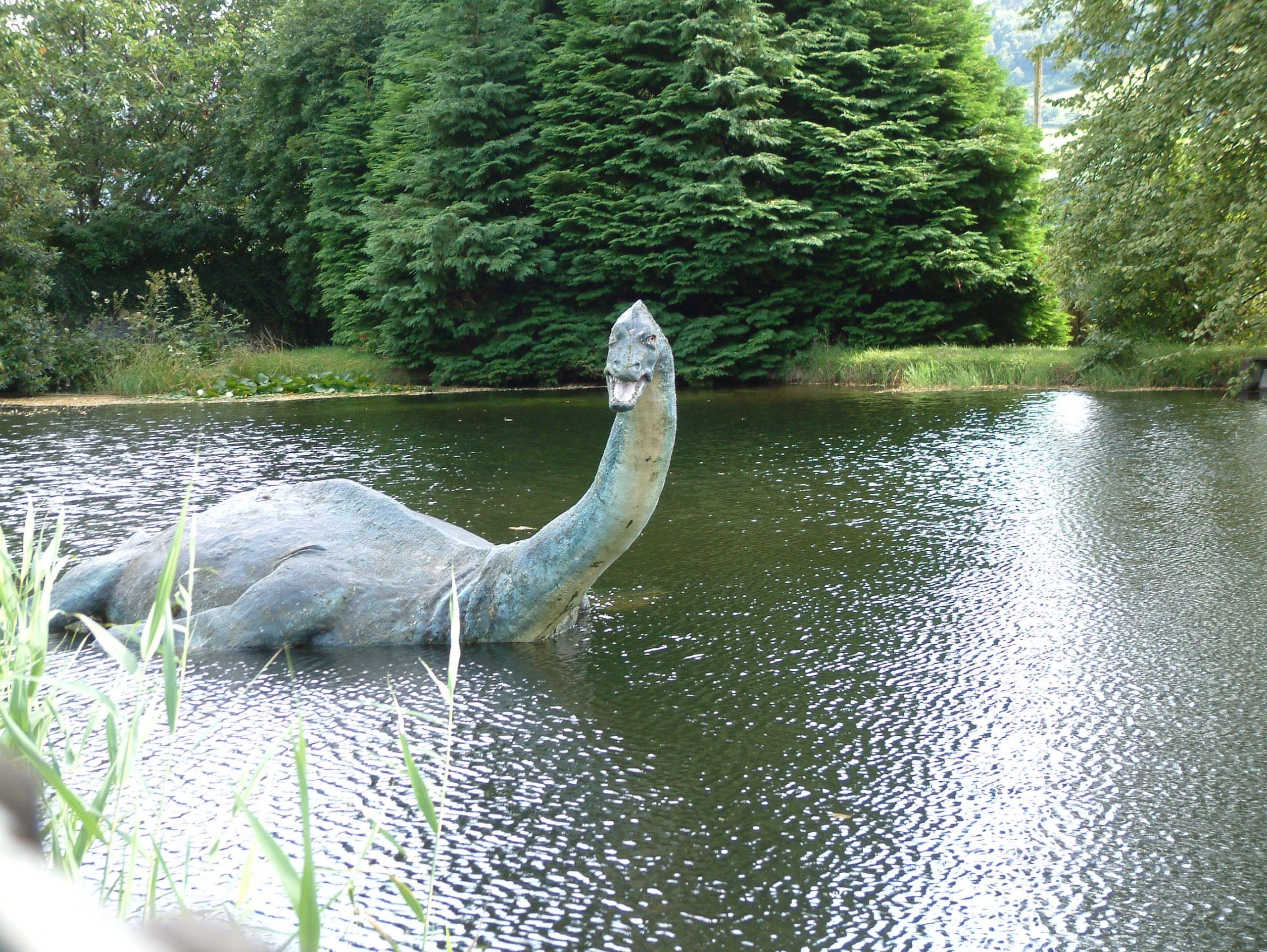 Nessi - Quái vật từng xuất hiện ở hồ Loch Ness