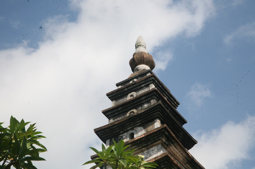 Đỉnh tháp Phổ Minh